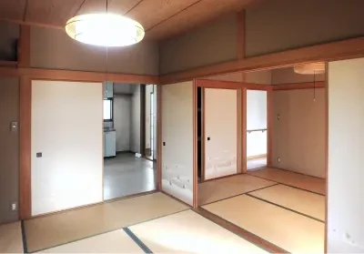 リフォーム前のリビングダイニングの写真